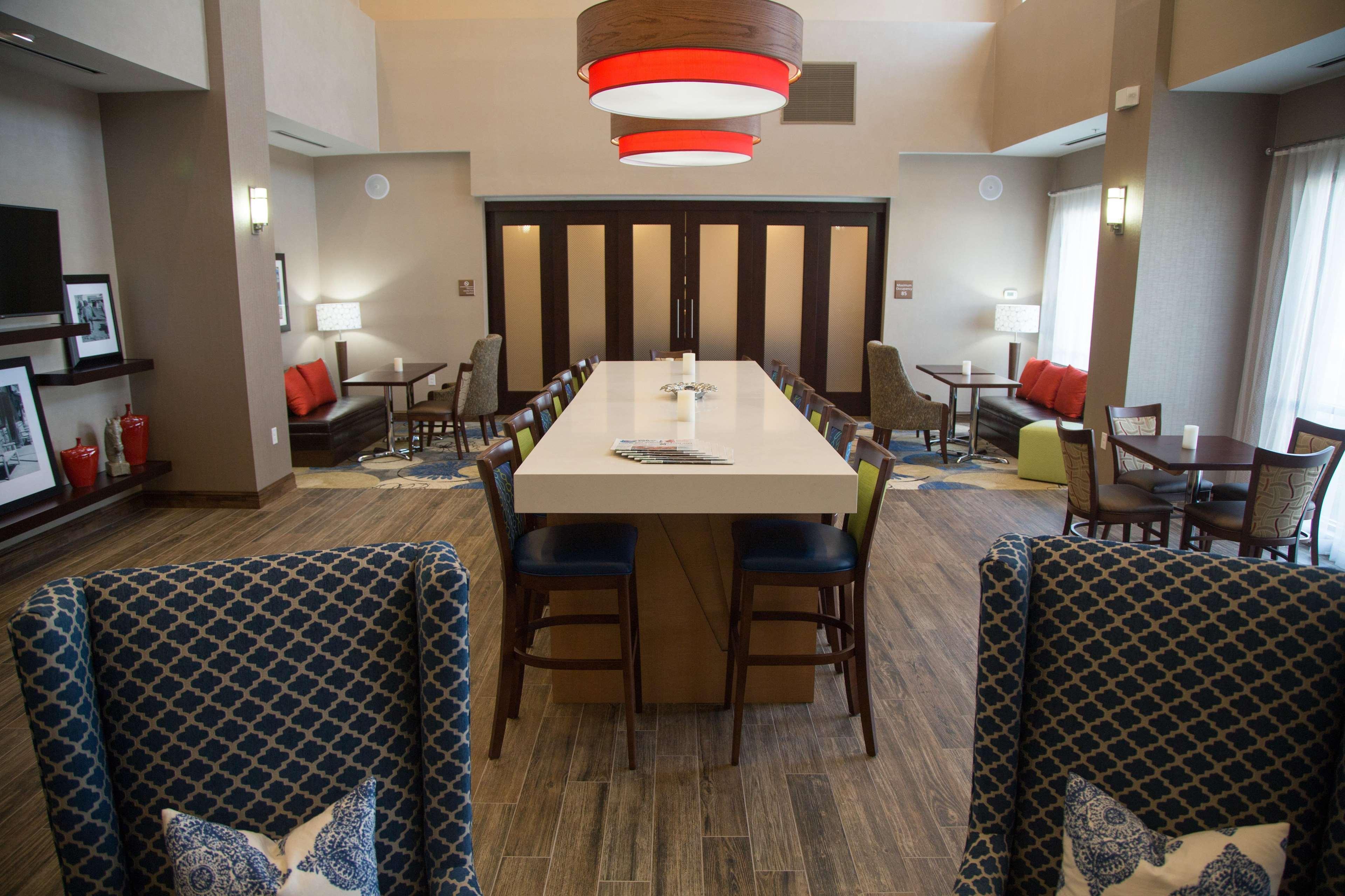 Hampton And By Hilton 3*